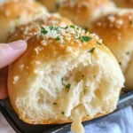 30-Minute Garlic Parmesan Dinner Rolls